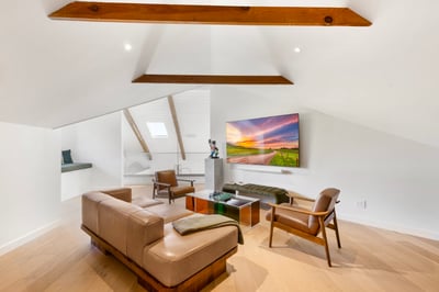 Luxury Villa Photo #18