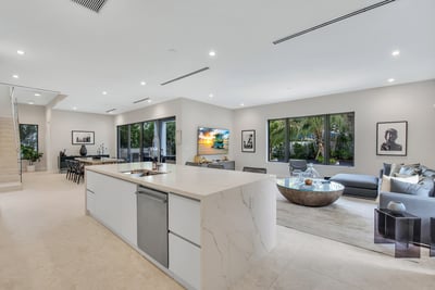 Luxury Villa Photo #24