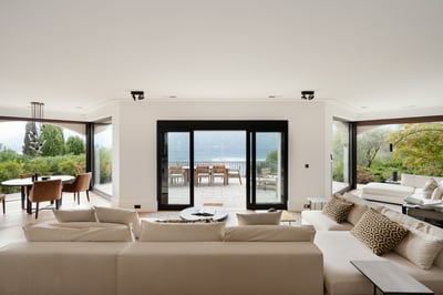 Luxury Villa Photo #6