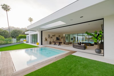 Luxury Villa Photo #10