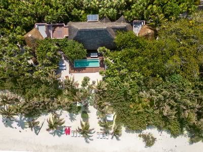 Luxury Villa Photo #39