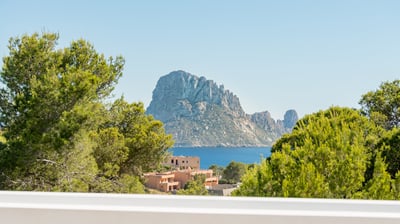 Luxury Villa Photo #16