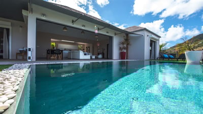 Luxury Villa Photo #2