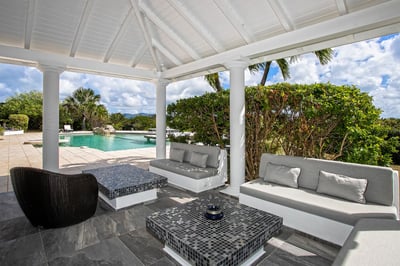 Luxury Villa Photo #15