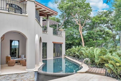 Luxury Villa Photo #2