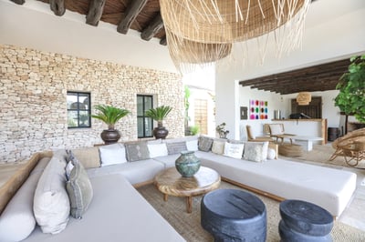 Luxury Villa Photo #22