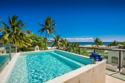 Luxury Villa Photo #4
