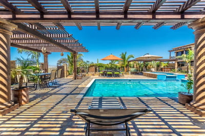 Luxury Villa Photo #12