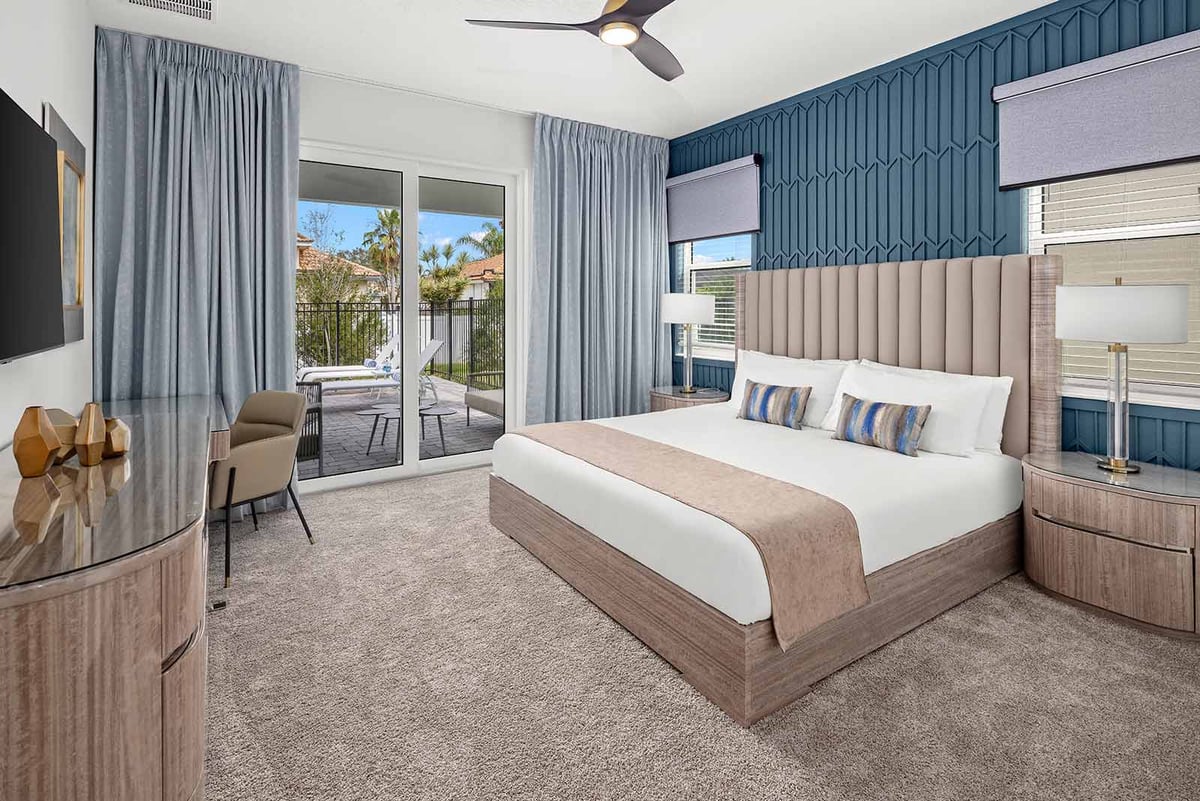 Peg Leg at Harbor Island Beach Club