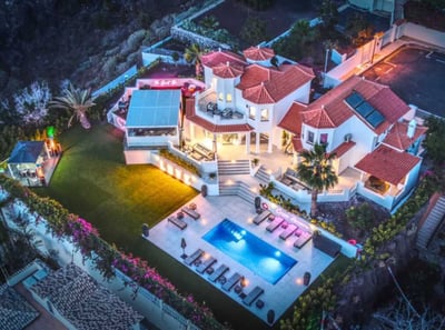 Luxury Villa Photo #58