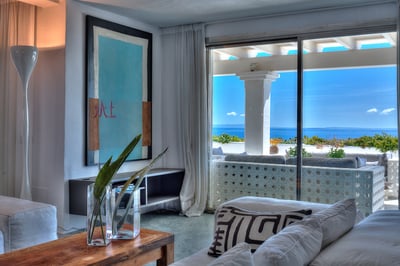 Luxury Villa Photo #16
