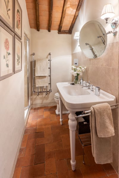 Luxury Villa Photo #23