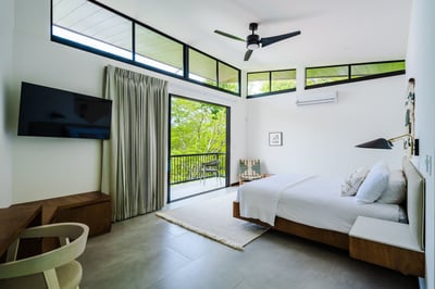 Luxury Villa Photo #39
