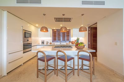 Luxury Villa Photo #21