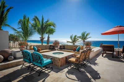 Luxury Villa Photo #4