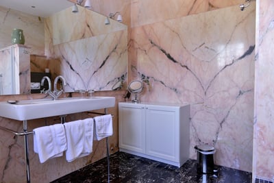 Luxury Villa Photo #40