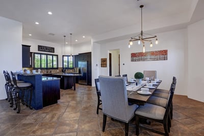 Luxury Villa Photo #16