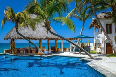 Luxury Villa Photo #18