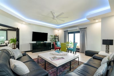 Luxury Villa Photo #19