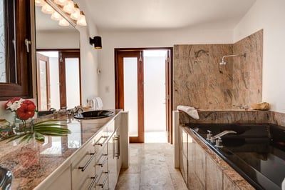 Luxury Villa Photo #20