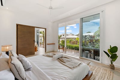 Luxury Villa Photo #19