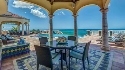 Luxury Villa Photo #12