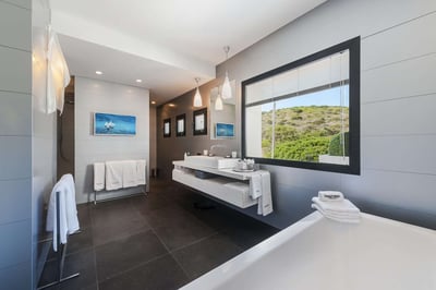 Luxury Villa Photo #13