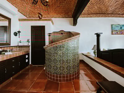 Luxury Villa Photo #42