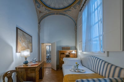 Luxury Villa Photo #17
