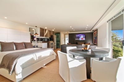 Luxury Villa Photo #41