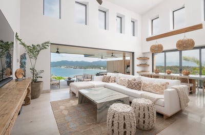 Luxury Villa Photo #8