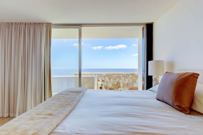 Luxury Villa Photo #47