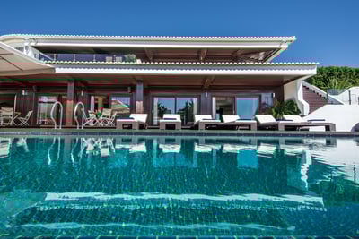Luxury Villa Photo #2