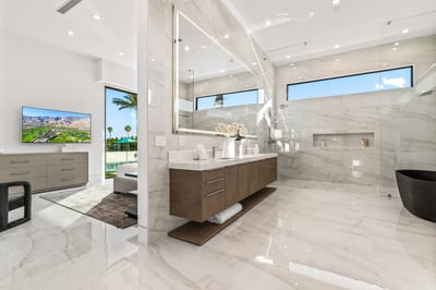 Luxury Villa Photo #32