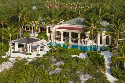 Luxury Villa Photo #4
