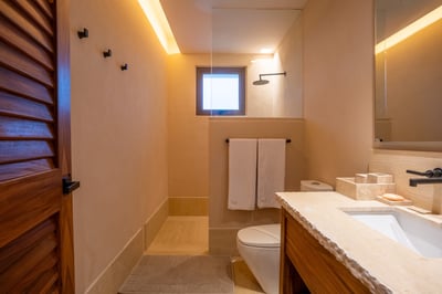 Luxury Villa Photo #38