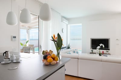 Luxury Villa Photo #8