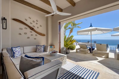 Luxury Villa Photo #17