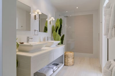 Luxury Villa Photo #25