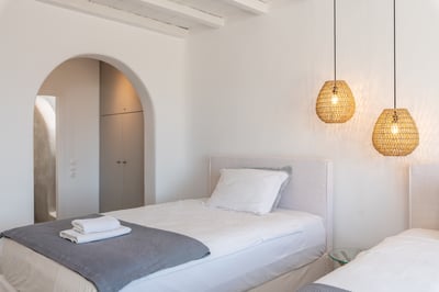 Luxury Villa Photo #42