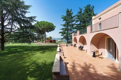 Luxury Villa Photo #10