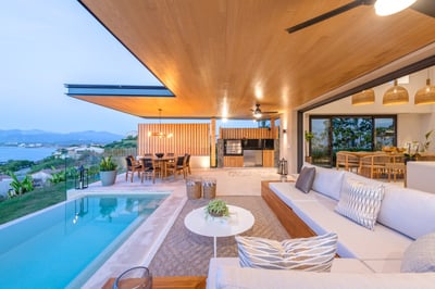 Luxury Villa Photo #10