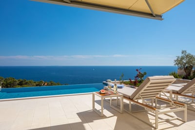 Luxury Villa Photo #18