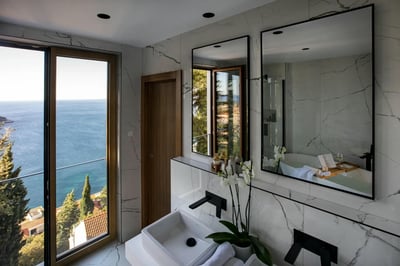 Luxury Villa Photo #36