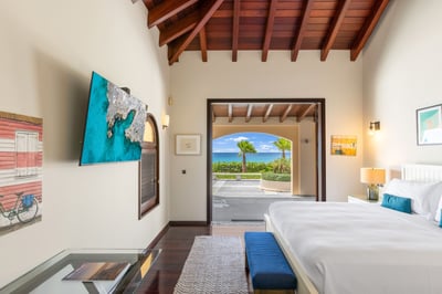 Luxury Villa Photo #48