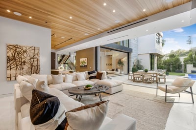 Luxury Villa Photo #19