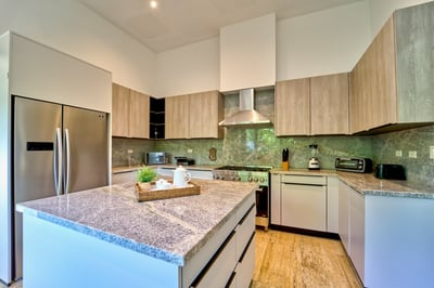 Luxury Villa Photo #15