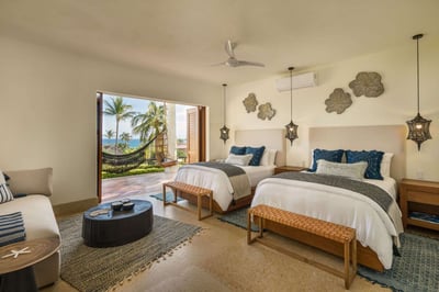 Luxury Villa Photo #33