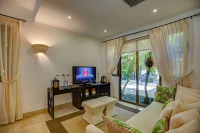 Luxury Villa Photo #34