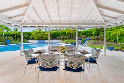 Luxury Villa Photo #4
